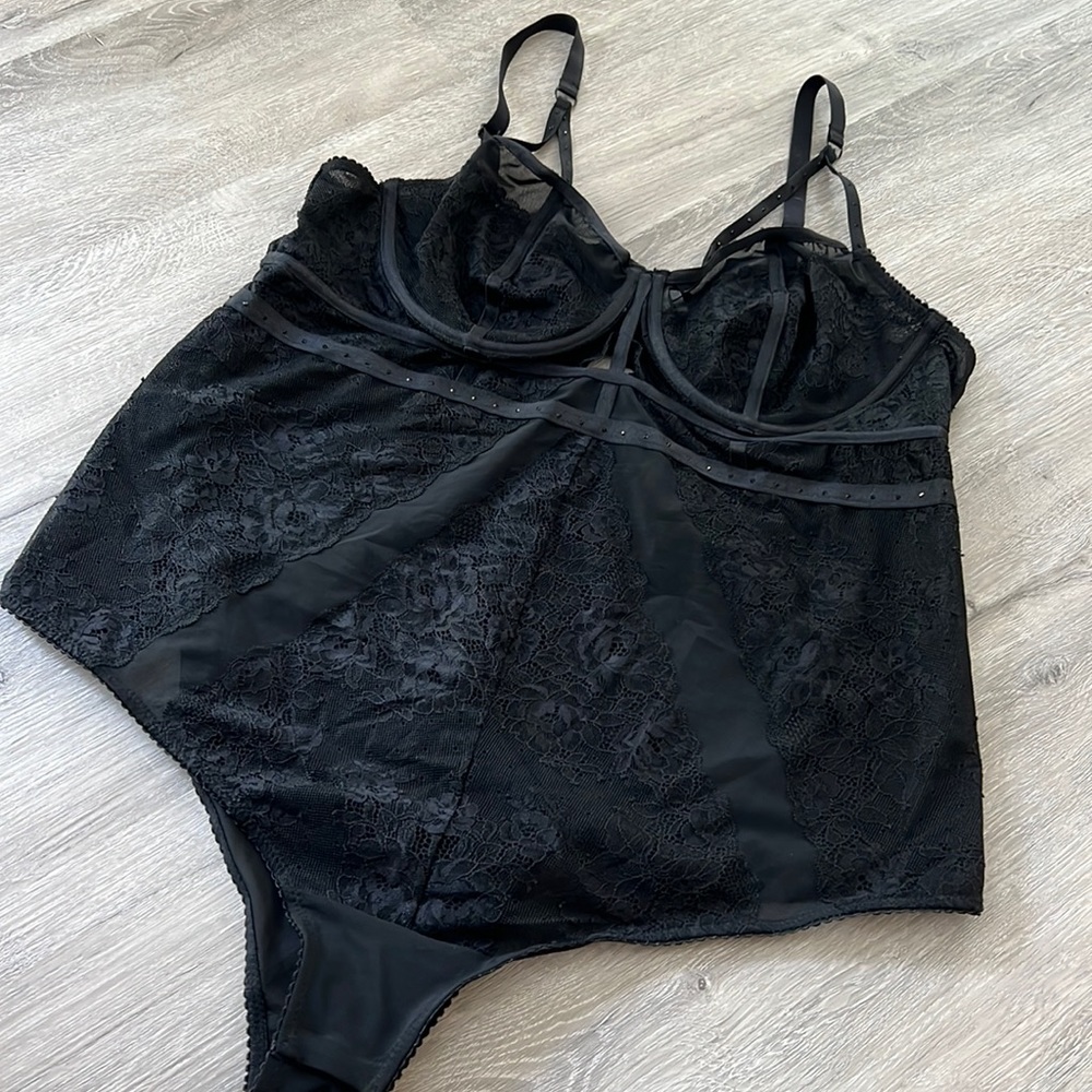 Torrid Sexy Lingerie Bodysuit Black Lace 2X NWT